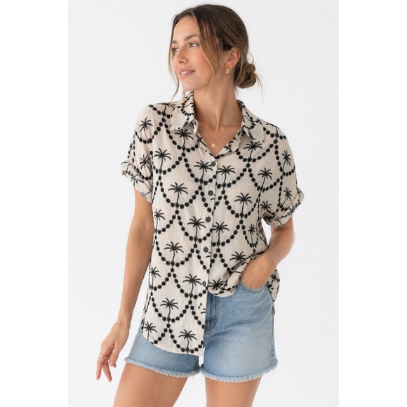 Fig & Flower Tops - Fig & Flower Palm Tree Embroidered Button Up Shirt Women Small Coastal Vacation